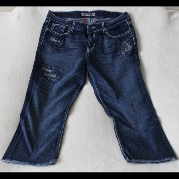 BKE culture distressed Capri - Picture 1 of 8